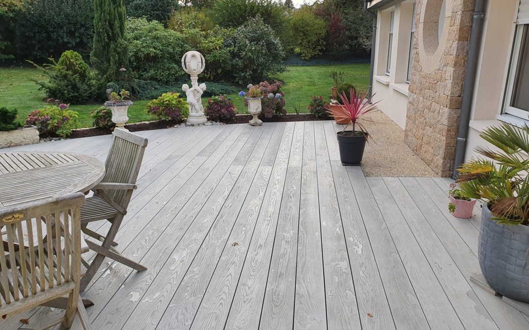 Réalisation d’une terrasse au sol en Millboard gri…