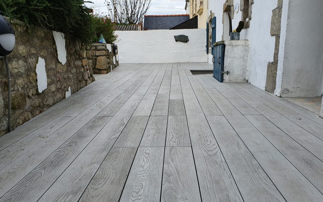 Réalisation d’une terrasse au sol en Millboard gri…