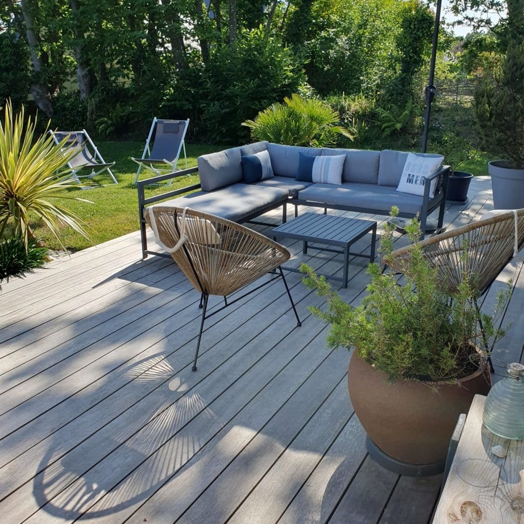 Realisation dun terrasse en Padouk fixation Happ - Réalisation d'une terrasse en Padouk, fixation Happ...